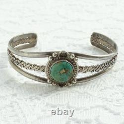 Vintage Native American Navajo Cuff Bracelet Turquoise Sterling Silver Handmade