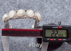 Vintage Native American Navajo Genuine Moonstone & Silver Cuff bracelet! Mint