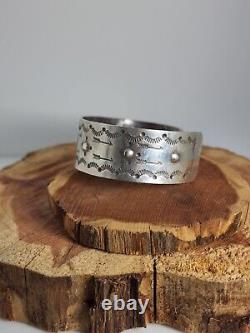 Vintage Native American Navajo Jewelry Hand Made Silver Arrow Cuff Bracelet