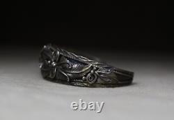 Vintage Native American Navajo Onyx Sterling Silver Cuff Bracelet Size 6.75