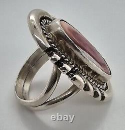 Vintage Native American Navajo Sterling Silver & Spiny Oyster Ring Signed Dine