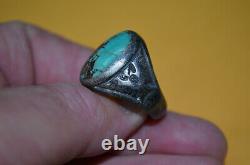 Vintage Native American Navajo Sterling Silver & Turquoise Stone Ring Sz 11.5