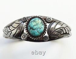 Vintage Native American Navajo Turquoise Nugget Sterling Bracelet Feathers 6 1/4