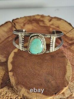 Vintage Native American Navajo Turquoise Sterling Silver Cuff Bracelet