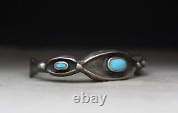 Vintage Native American Navajo Turquoise Sterling Silver Cuff Bracelet