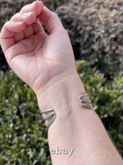 Vintage Native American Navajo Turquoise Sterling Silver Cuff Bracelet SR Sign