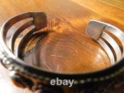 Vintage Native Navajo Sterling Silver Coral Cuff bracelet