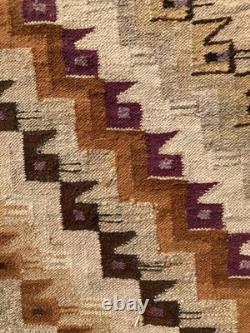 Vintage Navajo Handwoven Beautiful Native American Rug Carpet 142x55 cm