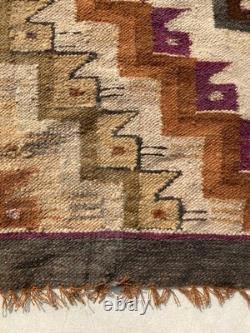 Vintage Navajo Handwoven Beautiful Native American Rug Carpet 142x55 cm