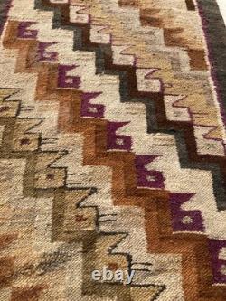 Vintage Navajo Handwoven Beautiful Native American Rug Carpet 142x55 cm