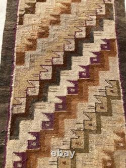 Vintage Navajo Handwoven Beautiful Native American Rug Carpet 142x55 cm