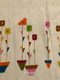Vintage Navajo Handwoven Beautiful Native American Rug Carpet 46.0x21.6 In