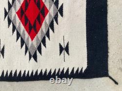 Vintage Navajo Handwoven Beautiful Native American Rug Carpet 58.6x27.9 In
