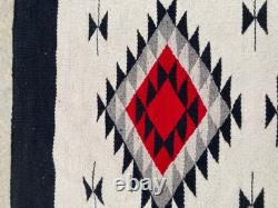 Vintage Navajo Handwoven Beautiful Native American Rug Carpet 58.6x27.9 In