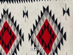 Vintage Navajo Handwoven Beautiful Native American Rug Carpet 58.6x27.9 In