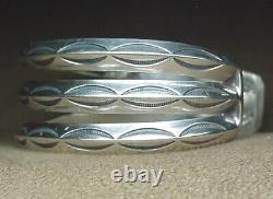 Vintage Navajo Native American Tooled Sterling Silver 3 Knife Edge Cuff Bracelet