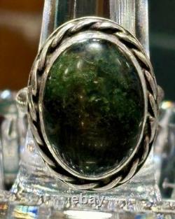 Vintage Rare Navajo WP Moss Agate Bird Leaf Insc Underside Motif One Off Size 6