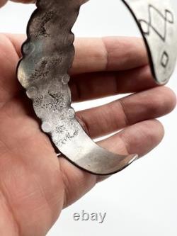 Vintage navajo sterling silver turquoise 5 stone cuff bracelet 44.4 grams