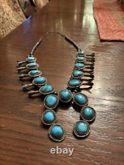Vtg Native American TURQUOISE & STERLING SILVER Squash Blossom Necklace