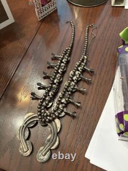 Vtg Native American TURQUOISE & STERLING SILVER Squash Blossom Necklace