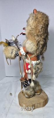 18 figurines en bois amérindiennes Navajo Kachina Wolfman Wolf Irene Mcbrown