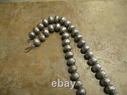 24 Marvelous Vintage Navajo Argent Sterling Pearls Collier De Perles Sur La Queue De Renard