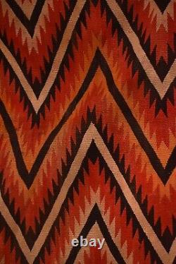 ATQ Navajo portant une couverture Serape Tapis amérindien ROUGE 62x41 Transitionnel