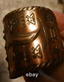Ancien bracelet en cuivre Navajo de l'époque Fred Harvey vraiment fin
