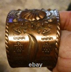 Ancien bracelet en cuivre Navajo de l'époque Fred Harvey vraiment fin