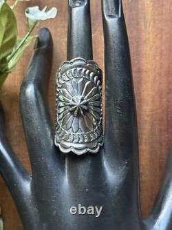 Bague artisanale en argent sterling 925 estampillée Navajo Sunshine Reeves taille 7.5