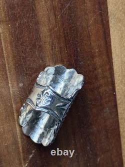 Bague artisanale en argent sterling 925 estampillée Navajo Sunshine Reeves taille 7.5