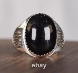 Bague en argent sterling signée Navajo vintage avec onyx noir ovale