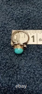 Bague en forme de fleur en turquoise navajo et argent taille 5