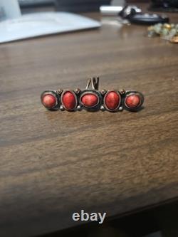 Bague vintage amérindienne Zuni/Navaho en corail avec 5 coraux