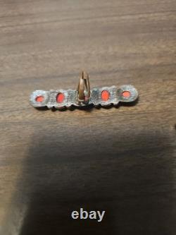 Bague vintage amérindienne Zuni/Navaho en corail avec 5 coraux