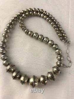 Banc Emboîté Main Perles Navajo Gradué Perles D'argent Sterling Collier De Perles 18 335
