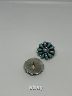 Boucle d'oreille en argent sterling turquoise fabriquée à la main par Juliana, amérindien Navajo.