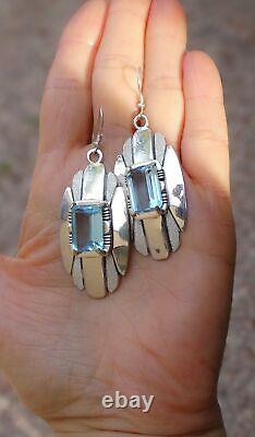 Boucles d'oreilles pendantes en argent sterling navajo amérindien avec topaze bleue taillée en émeraude