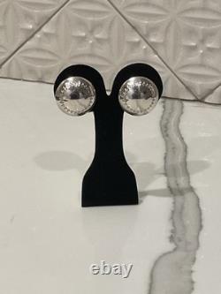 Boucles d’oreilles vintage en argent sterling Navajo signées par l’artiste J. T., amérindiennes