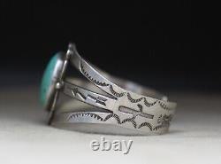 Bracelet de manchette vintage en argent sterling et turquoise des Amérindiens Navajo