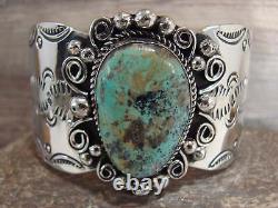 Bracelet en argent nickel et turquoise des Indiens Navajo par Cleveland