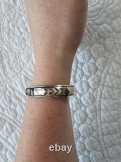 Bracelet en argent sterling à manchette avec conteur de bisons Navajo taille 6.75