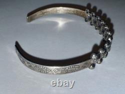 Bracelet en argent sterling massif gravé vintage amérindien 2.5