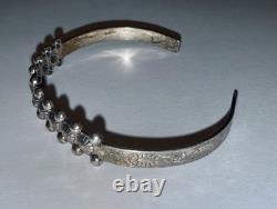 Bracelet en argent sterling massif gravé vintage amérindien 2.5