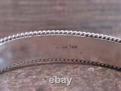 Bracelet en chaîne torsadée en argent sterling de style amérindien Navajo par Tahe