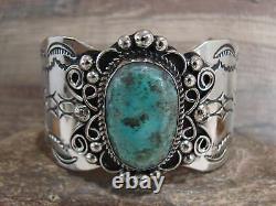 Bracelet en nickel argenté et turquoise des Indiens Navajos par Cleveland