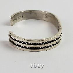 Bracelet jonc en argent sterling Navajo amérindien signé Tahe 6,25