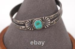 Bracelet jonc en turquoise Navajo amérindien des années 1940 en argent 925 Taille 6 À LIRE