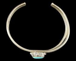 Bracelet manchette amérindien navajo en argent et turquoise, signé JAG