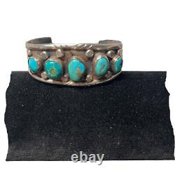 Bracelet manchette en argent et en turquoise des Amérindiens Navajo, vintage